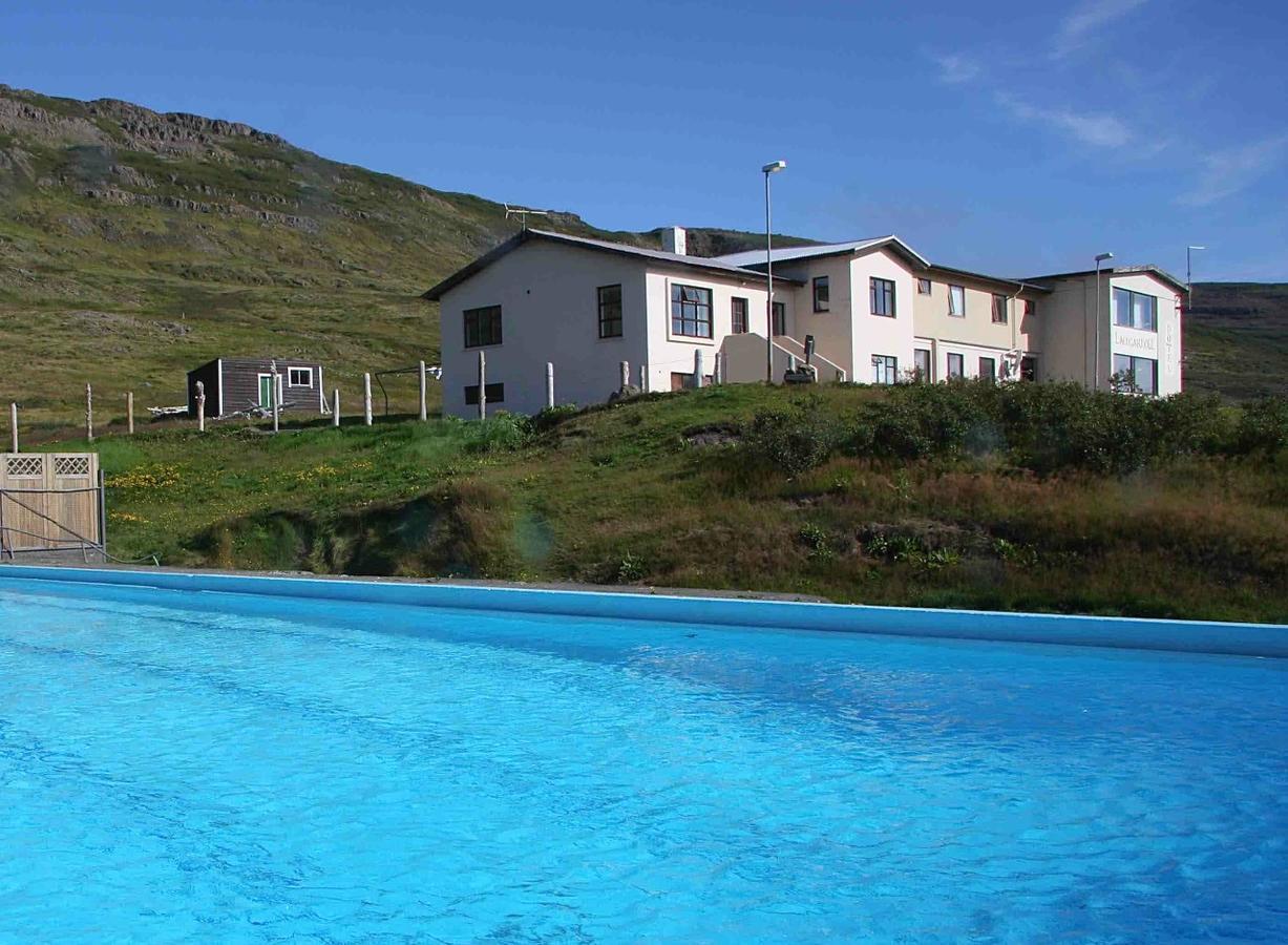 Hotel Laugarholl With Natural Hot Spring Holmavik Exteriér fotografie